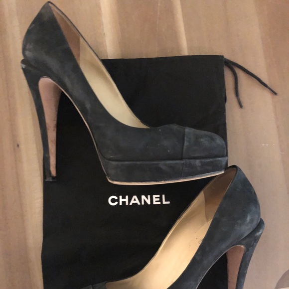CHANEL Shoes - AUTHENTIC Chanel heels